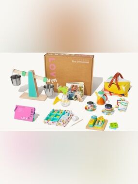 Lovevery The Enthusiast Play Kit months 28, 29, 30